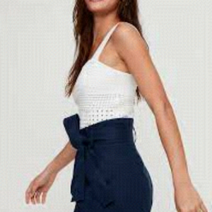 Aritzia Wilfred 100% Linen Navy Blue Gelas High Waisted Paper-bag Shorts Size  0